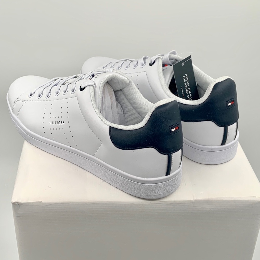 NWT NIB Tommy Hilfiger Listen Men’s White Leather Sneakers Shoes - Picture 5 of 11